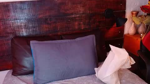    online show from 12-24-24, 03:27