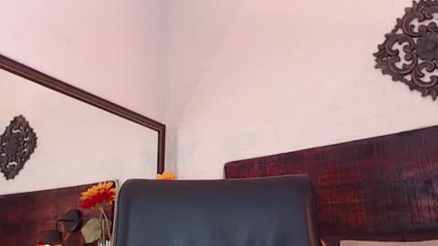    online show from 02-08-25, 08:42