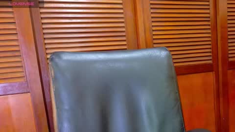    online show from 10-10-25, 11:42