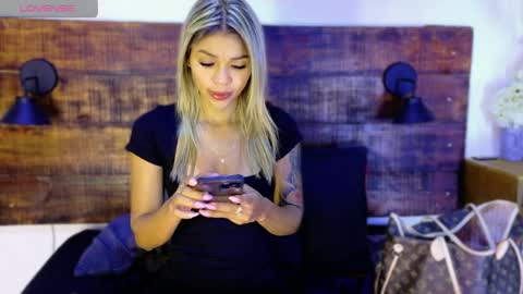    online show from 04-12-26, 09:58