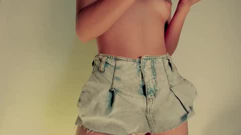 Tamara. online show from 09-19-25, 03:41