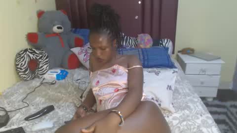 tamela online show from 10-18-25, 03:31