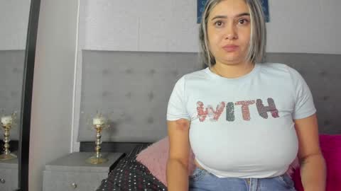 Tamy Vega online show from 01-06-25, 11:51