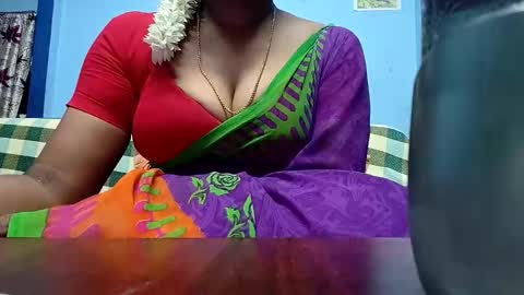 Snapshot of tamilmadhi520 chatting on 06-09-26, 05:57 tamilmadhi520 online show from 06-09-26, 05:57