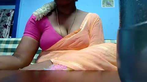 Snapshot of tamilmadhi520 chatting on 06-18-26, 06:23 tamilmadhi520 online show from 06-18-26, 06:23