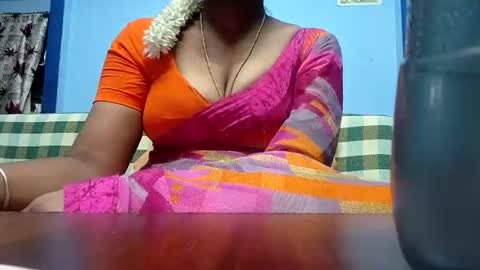 Snapshot of tamilmadhi520 chatting on 06-20-26, 06:38 tamilmadhi520 online show from 06-20-26, 06:38