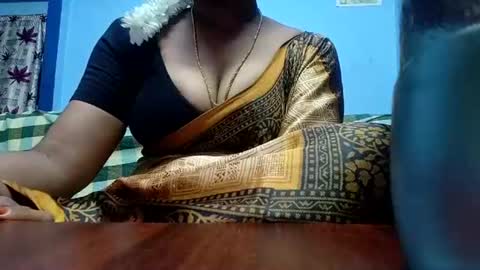 Snapshot of tamilmadhi520 chatting on 07-03-26, 05:52 tamilmadhi520 online show from 07-03-26, 05:52