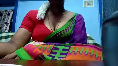 Snapshot of tamilmadhi520 chatting on 07-06-26, 05:37 tamilmadhi520 online show from 07-06-26, 05:37