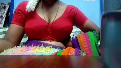 Snapshot of tamilmadhi520 chatting on 07-07-26, 07:23 tamilmadhi520 online show from 07-07-26, 07:23