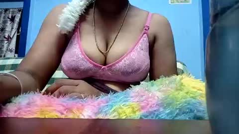 Snapshot of tamilmadhi520 chatting on 07-08-26, 07:35 tamilmadhi520 online show from 07-08-26, 07:35