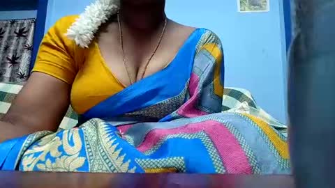 Snapshot of tamilmadhi520 chatting on 07-16-26, 06:30 tamilmadhi520 online show from 07-16-26, 06:30