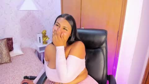 Snapshot of tammara_brm chatting on 05-29-26, 12:14 Tammara online show from 05-29-26, 12:14