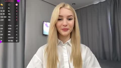 Snapshot of tammieprotano chatting on 05-08-26, 12:21 Melissa online show from 05-08-26, 12:21