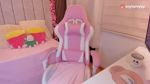 Snapshot of tammy_w chatting on 02-14-26, 04:59 Tammy online show from 02-14-26, 04:59