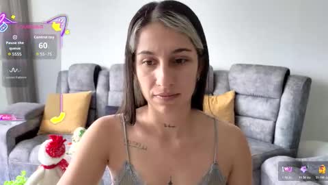 Snapshot of tammyandrade_ chatting on 12-22-25, 04:04 tammy online show from 12-22-25, 04:04