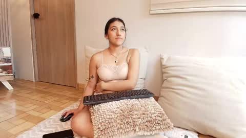 Snapshot of tammys4 chatting on 11-08-25, 03:07 tammys4 online show from 11-08-25, 03:07