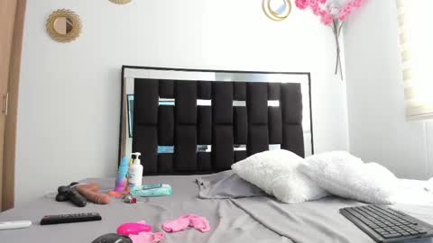 Snapshot of tammysanz chatting on 11-22-25, 04:39 tammysanz online show from 11-22-25, 04:39