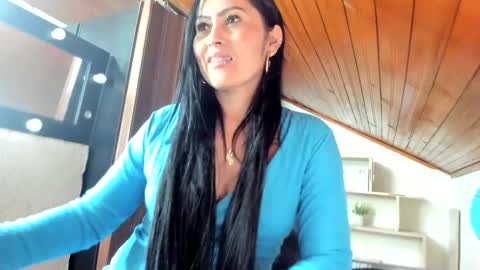 Snapshot of tania_mature chatting on 01-14-25, 08:15 tania online show from 01-14-25, 08:15
