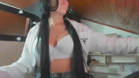 Snapshot of tania_mature chatting on 01-31-25, 11:56 tania online show from 01-31-25, 11:56