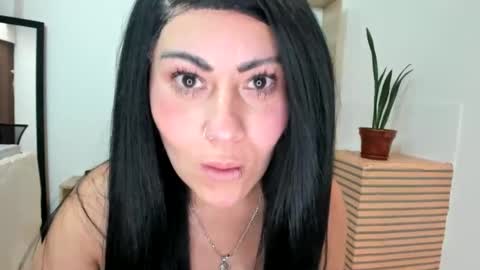 Snapshot of tania_mature chatting on 09-22-25, 06:21 tania online show from 09-22-25, 06:21