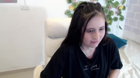 Tania  online show from 11-29-25, 04:21