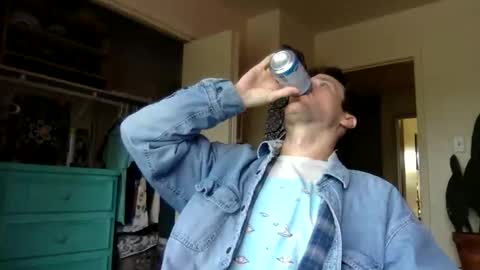 Dr. Love online show from 04-19-26, 02:05