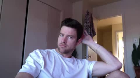 Snapshot of tantrichealing chatting on 05-12-26, 12:57 Dr. Love online show from 05-12-26, 12:57