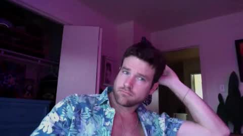 Snapshot of tantrichealing chatting on 05-17-26, 01:03 Dr. Love online show from 05-17-26, 01:03