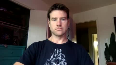 Snapshot of tantrichealing chatting on 05-25-26, 12:33 Dr. Love online show from 05-25-26, 12:33