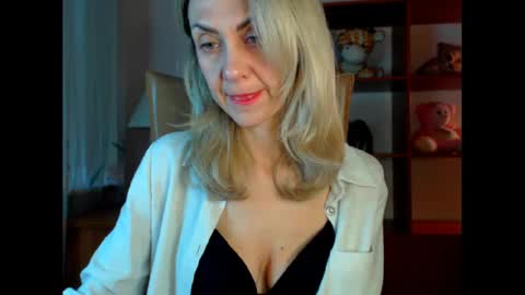 tanya online show from 12-18-24, 08:42