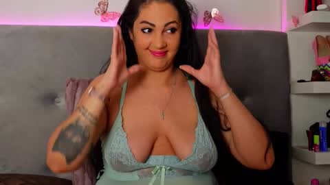 Tania online show from 10-11-25, 05:17