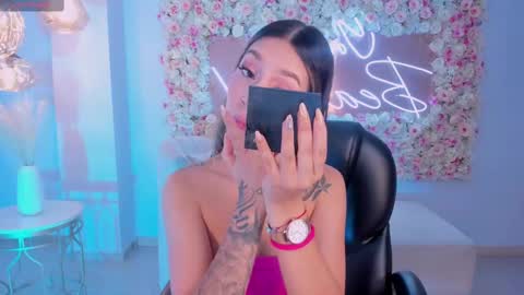 Tara Lawrence online show from 03-12-25, 03:35