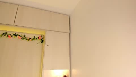  T A R A  online show from 04-08-26, 04:56