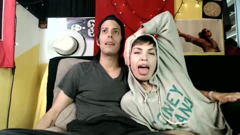 T  J   online show from 05-10-26, 11:54