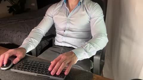 Snapshot of tarquit8 chatting on 05-26-26, 07:32 tarquit8 online show from 05-26-26, 07:32