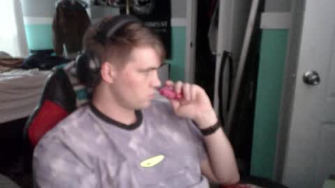 Snapshot of tarus333 chatting on 10-29-25, 07:04 tarus333 online show from 10-29-25, 07:04