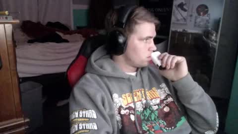 Snapshot of tarus333 chatting on 11-02-25, 11:01 tarus333 online show from 11-02-25, 11:01