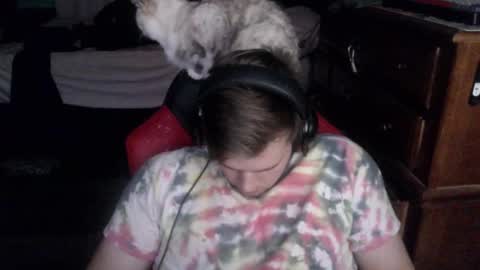 Snapshot of tarus333 chatting on 11-12-25, 02:45 tarus333 online show from 11-12-25, 02:45