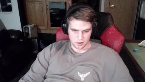 Snapshot of tarus333 chatting on 12-16-25, 01:54 tarus333 online show from 12-16-25, 01:54