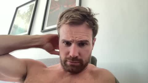 Snapshot of tarzan_thejungleboy chatting on 11-24-25, 10:26 Tarzan online show from 11-24-25, 10:26