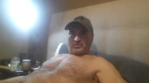 Snapshot of tarzeny77 chatting on 02-01-26, 11:47 tarzeny77 online show from 02-01-26, 11:47