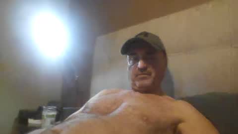 Snapshot of tarzeny77 chatting on 02-22-26, 06:39 tarzeny77 online show from 02-22-26, 06:39