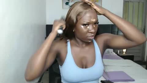 Tash online show from 10-19-25, 09:32