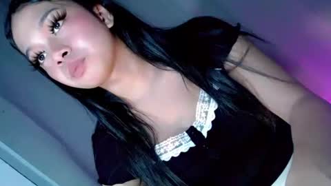 tastelikesugar1 online show from 10-19-25, 05:46