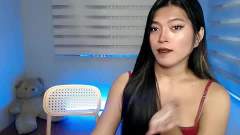 Snapshot of tasteofinnocent69 chatting on 02-03-25, 04:25 online show from 02-03-25, 04:25