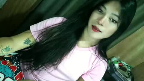 Snapshot of tasteofinnocent69 chatting on 10-19-25, 02:01 online show from 10-19-25, 02:01