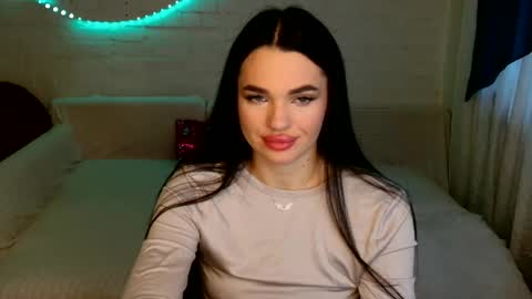 tasty_babyy online show from 11-26-25, 10:16
