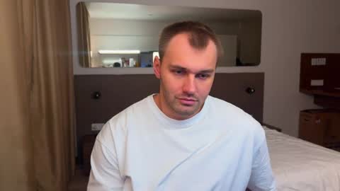 My shows 2100500 UTC3 online show from 11-14-25, 04:44