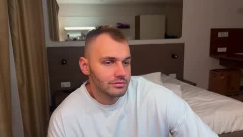 My shows 2100500 UTC3 online show from 11-18-25, 06:01