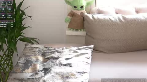 Snapshot of tatiana__cortes18 chatting on 02-21-25, 09:11 Sofia But You can call me Sofi online show from 02-21-25, 09:11